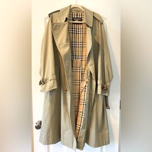 Vintage Burberry Men’s trench coat